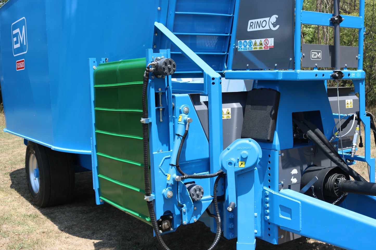 RINO FXX-1600 & 1800 (16 & 18m3) HD+ Feed Mixers