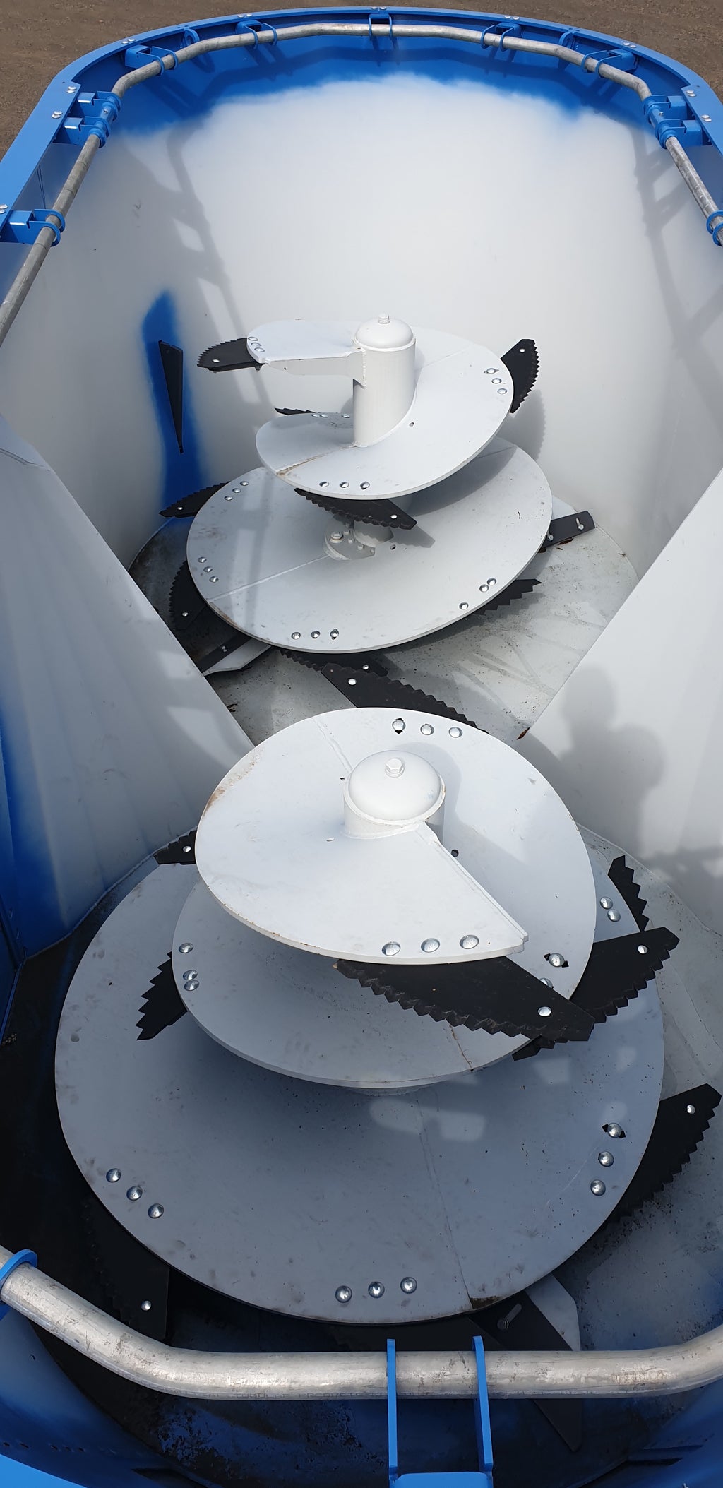 RINO FXX-2200 (22m3) HD+ Feed Mixers