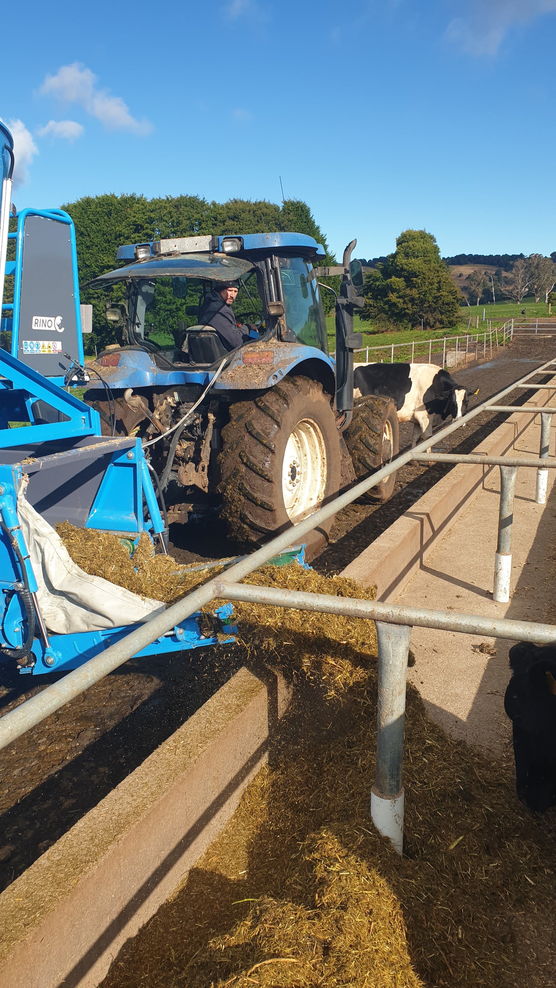 RINO FXX-2200 (22m3) HD+ Feed Mixers