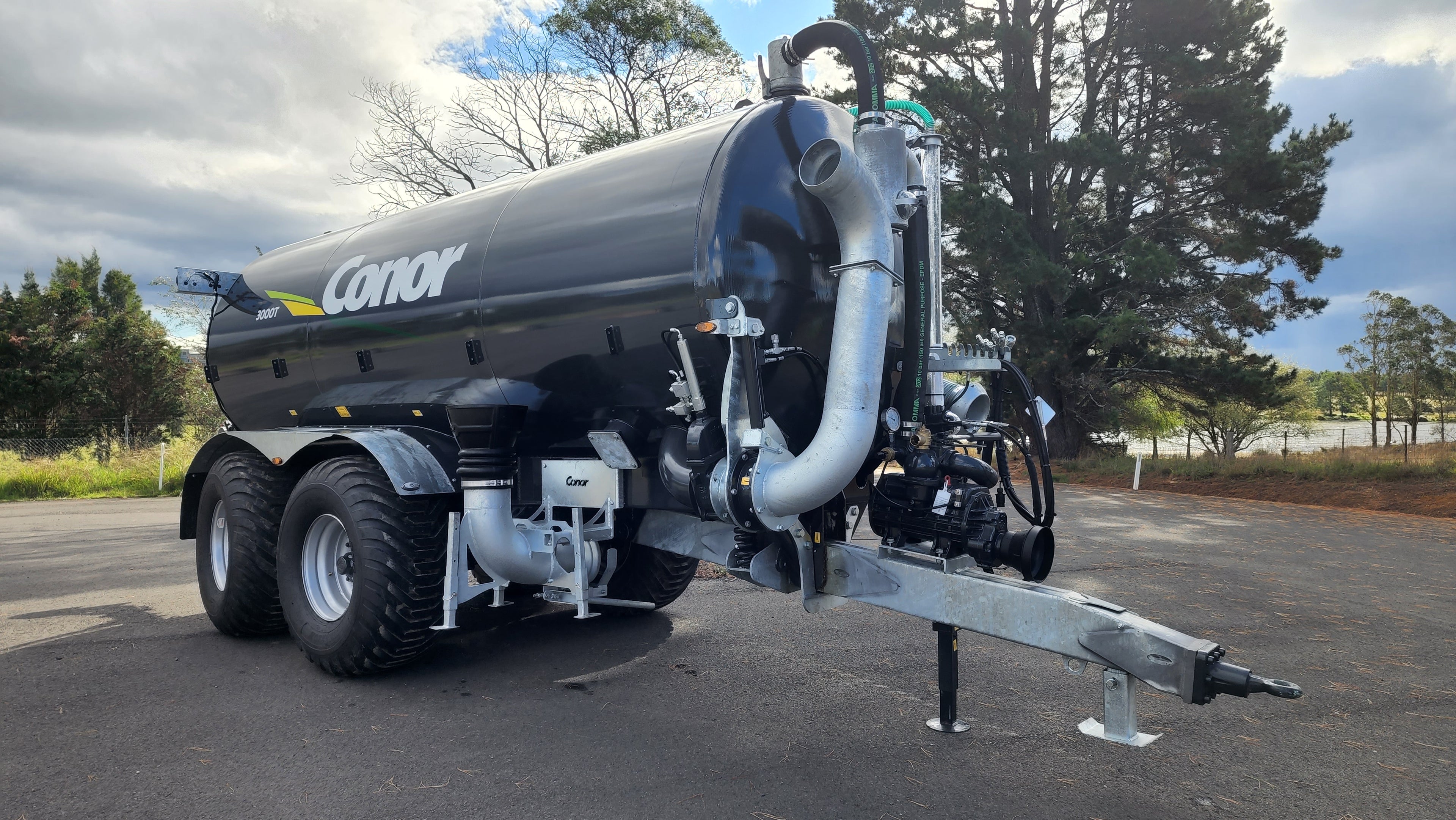 Conor 3000-T Slurry Tanker - Tandem Axle