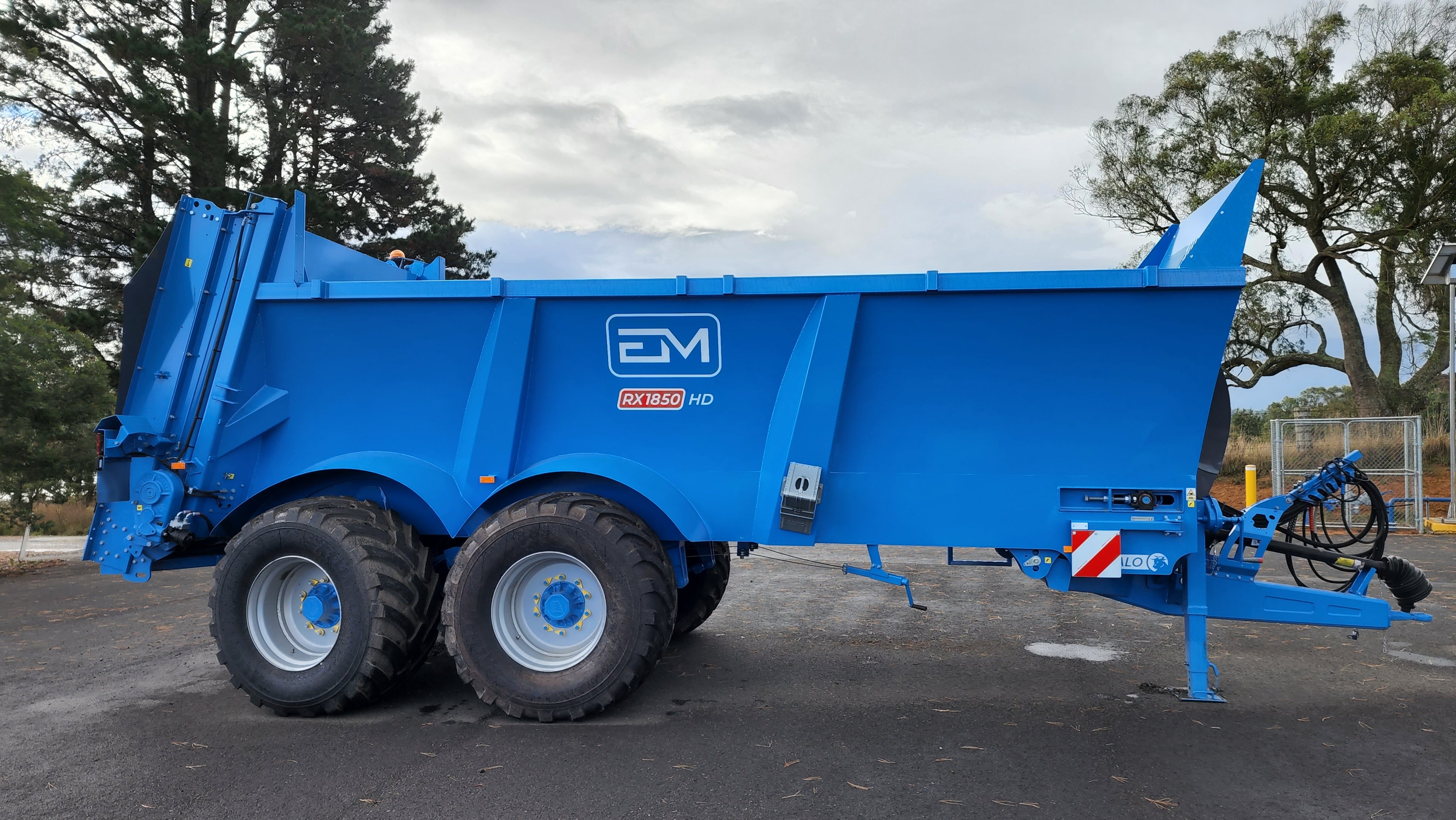 Buffalo RX-1850HD+ (profi) Manure Spreader