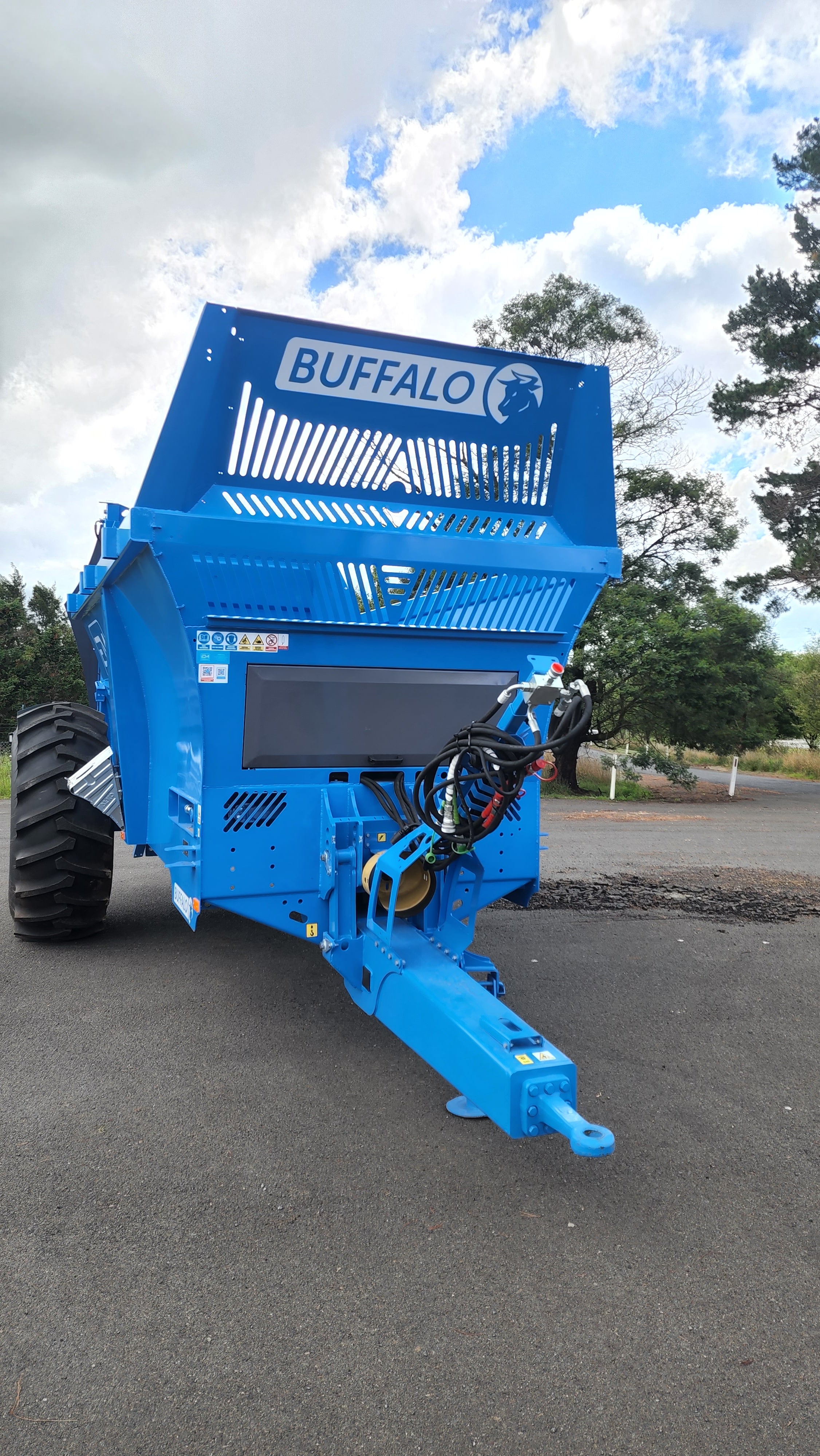 Buffalo RX-1010 Manure Spreader