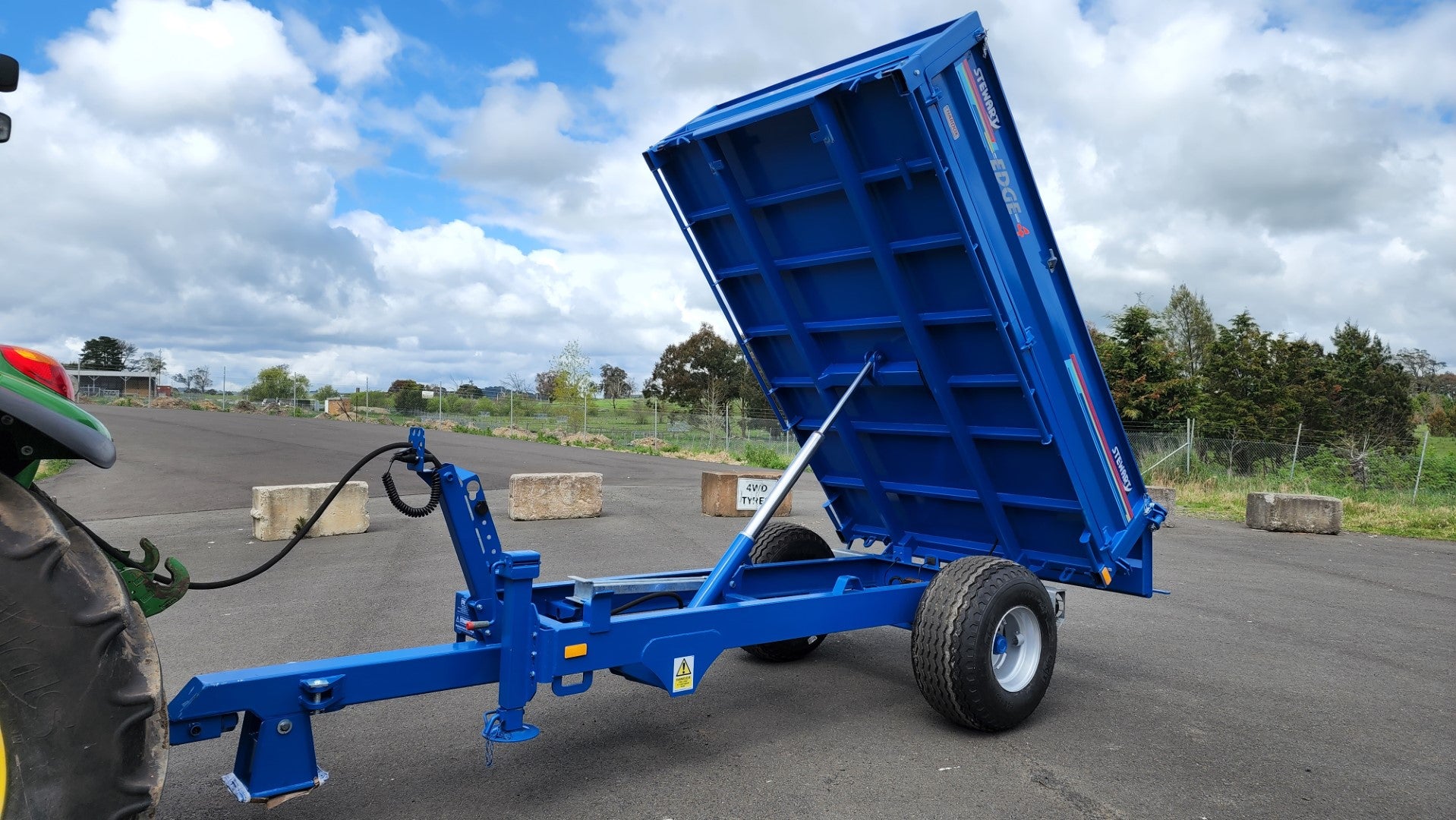 EDGE-4 Drop Side Tipping Trailer