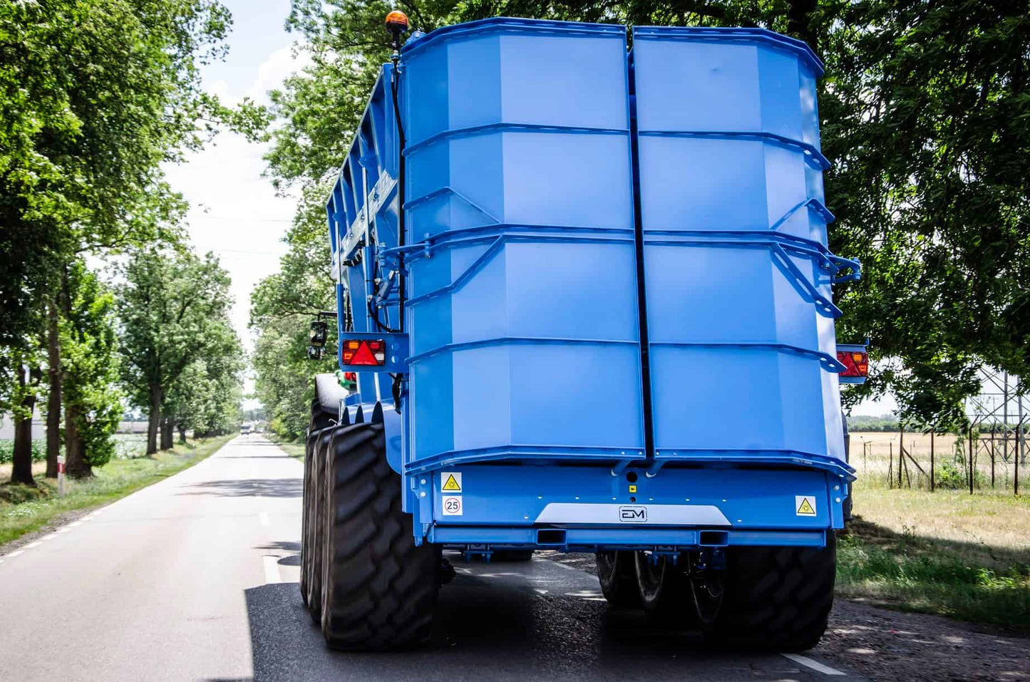 Buffalo RX Manure Spreader. HD Tandem Axle 16-24m3
