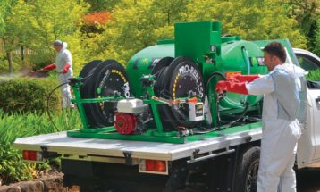 Pro-Reel® Twin Sprayer. Conquer Challenging Terrain 600-800l